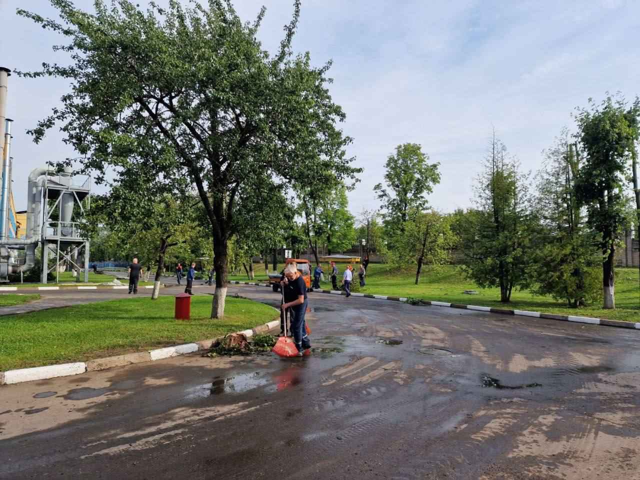 В Могилёве в результате ночного шторма погибла женщина, ещё четверо в больнице