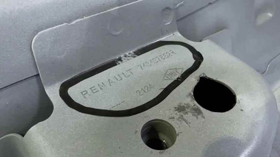 В российской Lada Iskra нашли логотипы французского Renault. Как объяснили на АвтоВАЗе?