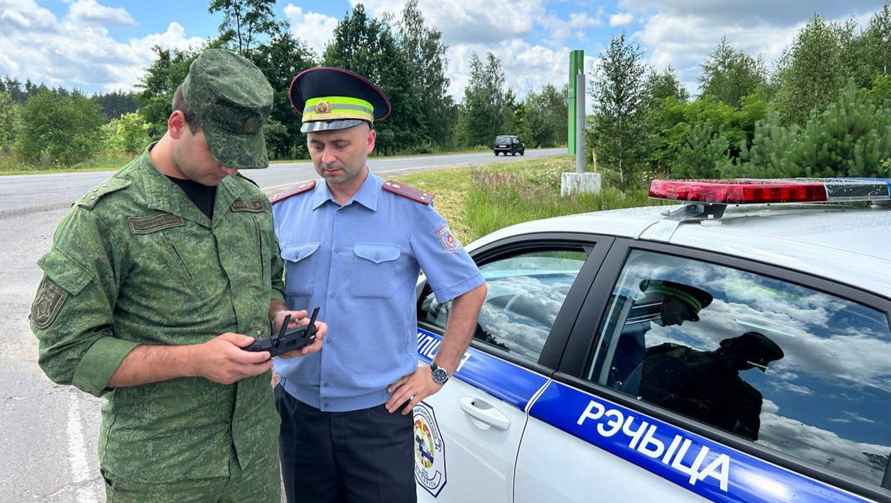 В одной из областей Беларуси ГАИ объявила усиленные рейды с квадрокоптером. За что пообещали лишать прав на 1 год?