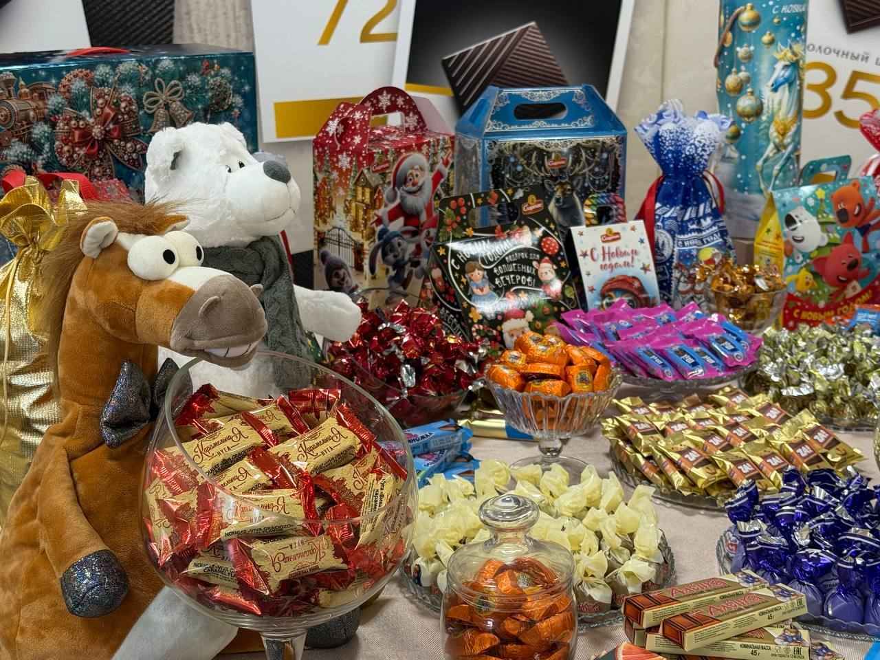 Одна из белорусских кондитерских фабрик показала новогодние подарки на 2026 год