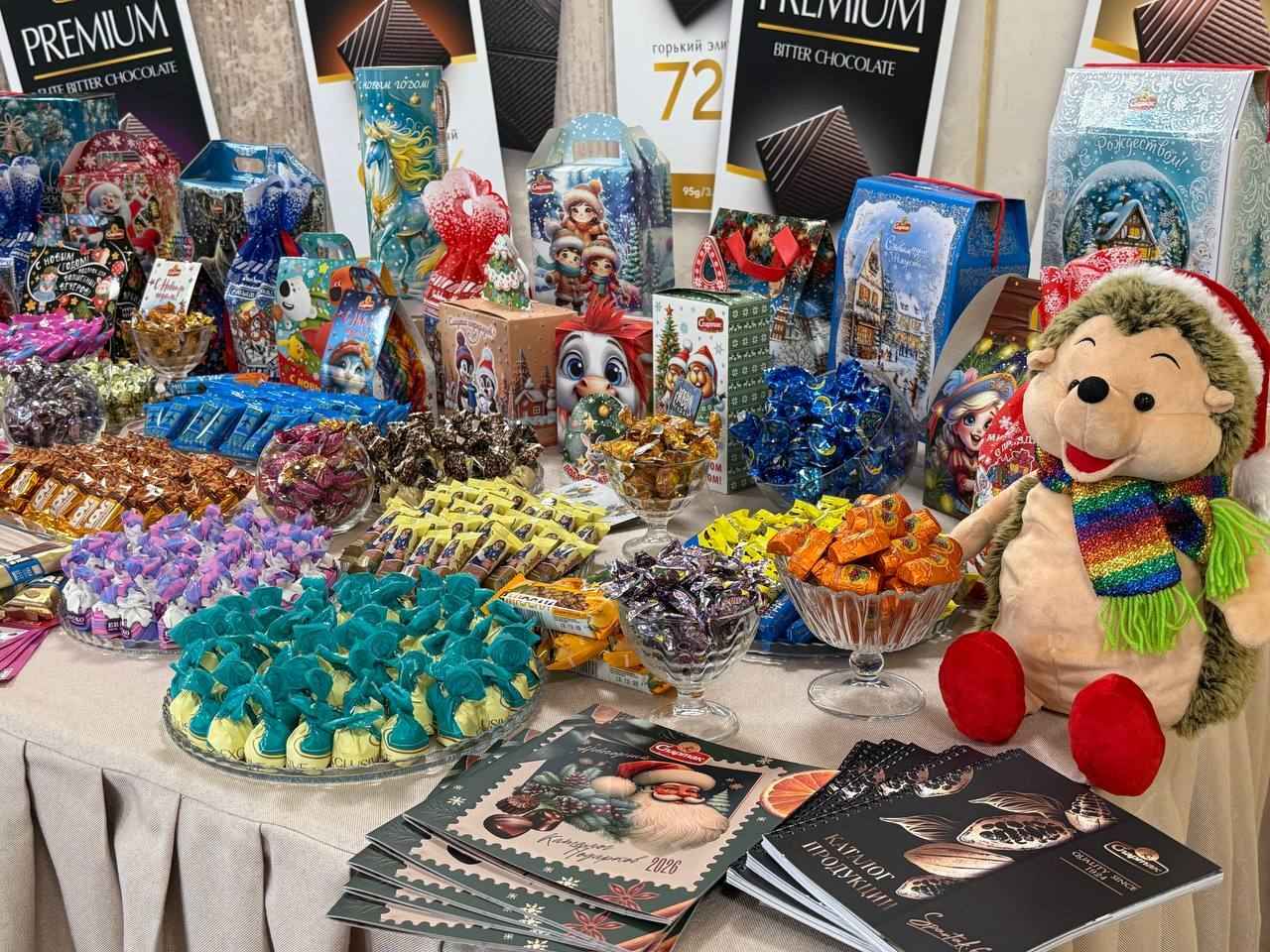 Одна из белорусских кондитерских фабрик показала новогодние подарки на 2026 год
