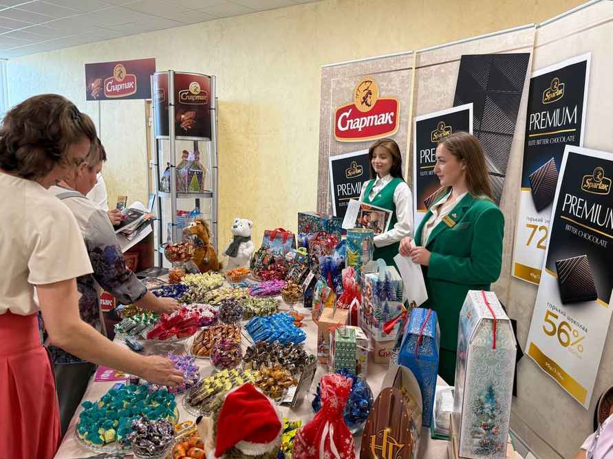 Одна из белорусских кондитерских фабрик показала новогодние подарки на 2026 год