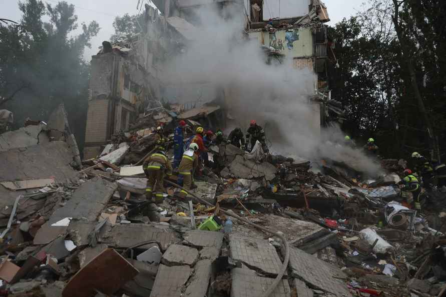 Жилые кварталы Киева подверглись массированной воздушной атаке – уже шесть погибших