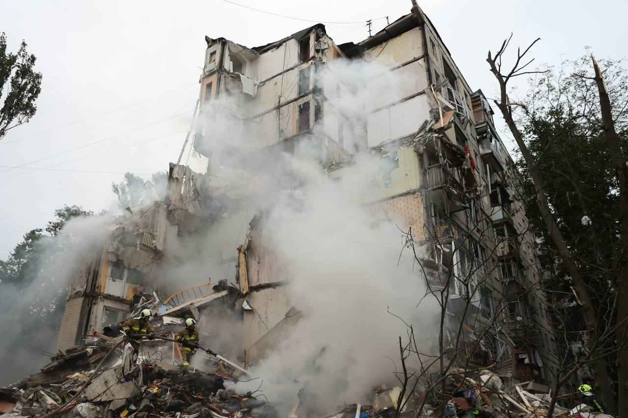 Жилые кварталы Киева подверглись массированной воздушной атаке – уже шесть погибших