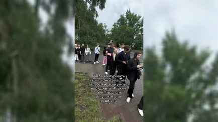 «Нет отработки, если учишься на бюджете» — Вуз в Минске показал очереди абитуриентов