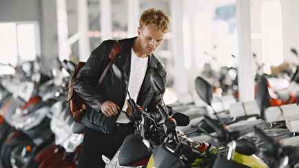 В ГАИ рекомендовали этим белорусам «безосновательно не приобретать» мототранспорт и напомнили о двух штрафах до 840 рублей