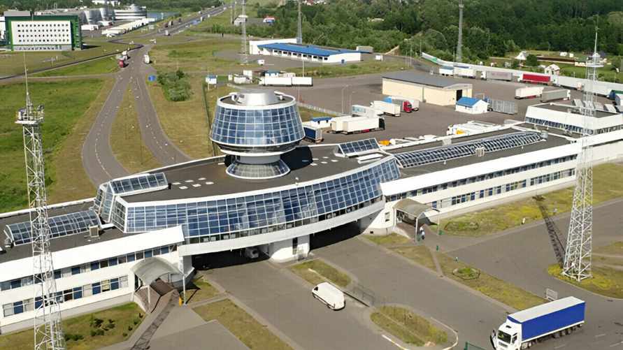 ГТК предупредил о "затруднении движения" на пограенпереходе "Козловичи"