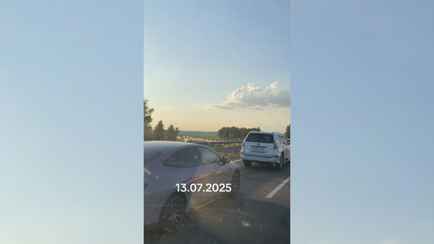 Водитель пожаловался на пробку в 5 км на 42 минуты на въезде в Минск. Зрители дали совет, как проехать быстрее