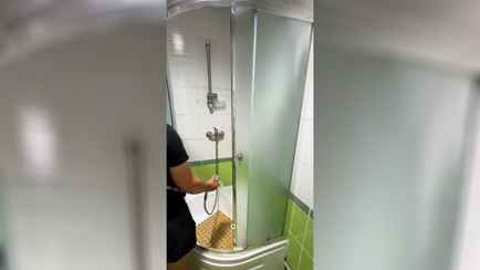 Отключили горячую воду? Минчане поделились студенческим лайфхаком, если тазики надоели