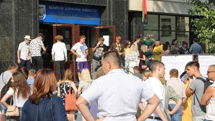 БГУ, БГУИР и БНТУ назвали самые популярные специальности у абитуриентов-2025. Где проходной балл 398 из 400?