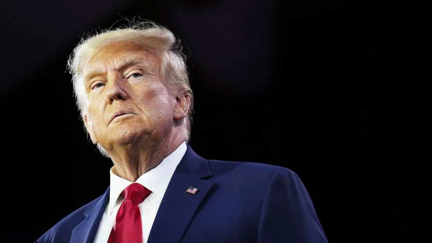 Социальные сети взорвались слухами, что Трамп умер