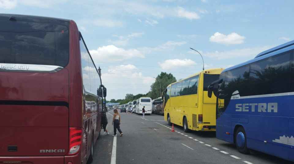 Очередь из автобусов возникла на ещё одном участке границы Беларуси с ЕС — впервые за 2 месяца