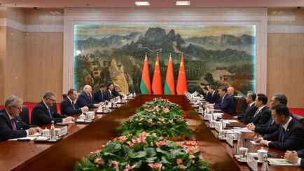 Си Цзиньпин предложил Лукашенко развивать «производительные силы нового качества»