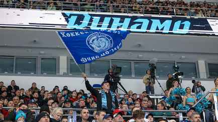 Разрешать ли пиво на трибунах? МАРТ Беларуси запустил опрос