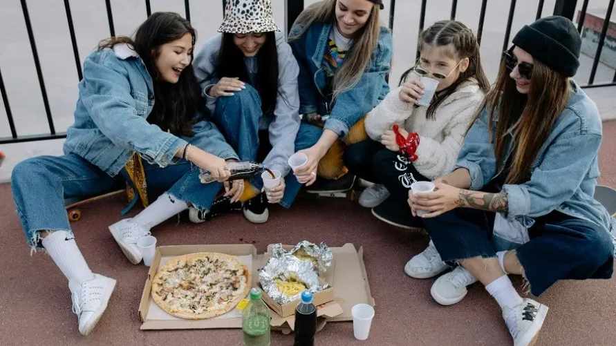 Рак стал чаще появляться у людей моложе 40 лет. Учёные назвали главные причины и способы избежать