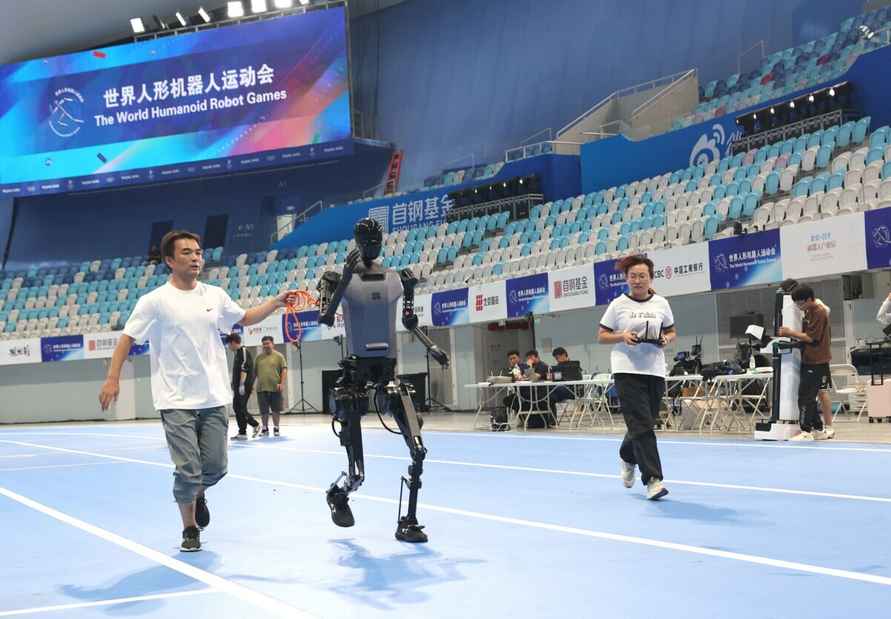 В Китае стартовала «Олимпиада» человекоподобных роботов
