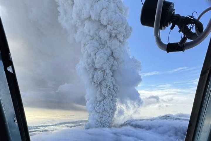 Не только цунами. Землетрясение разбудило в России вулкан, спавший сотни лет