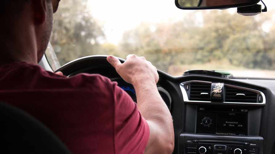 Механики назвали привычку водителей, приводящую к «черной смерти» двигателя