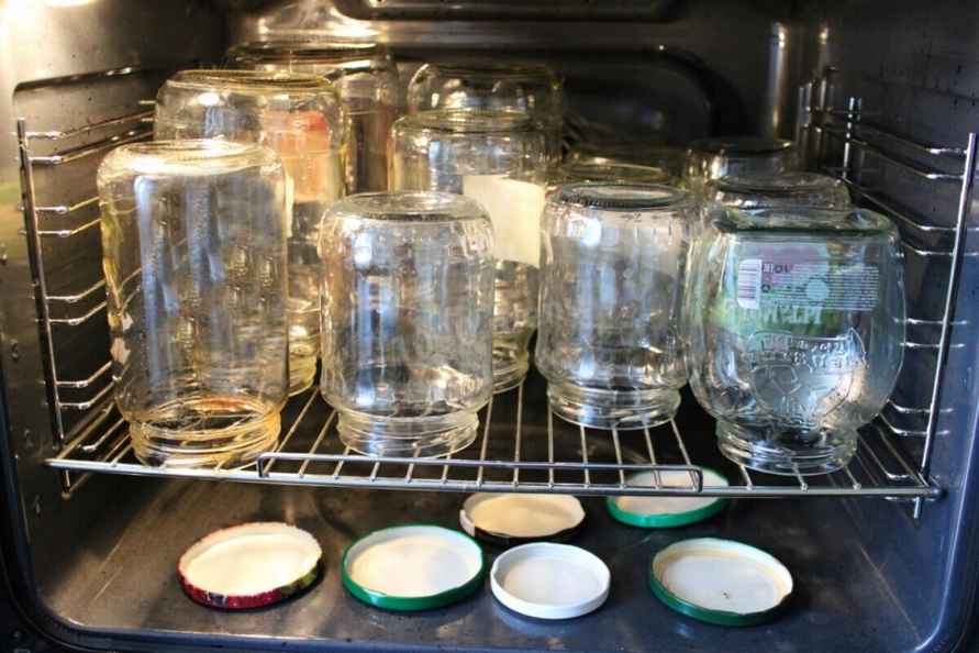 Способ стерилизации банок 21-го века вызвал жаркие споры в TikTok