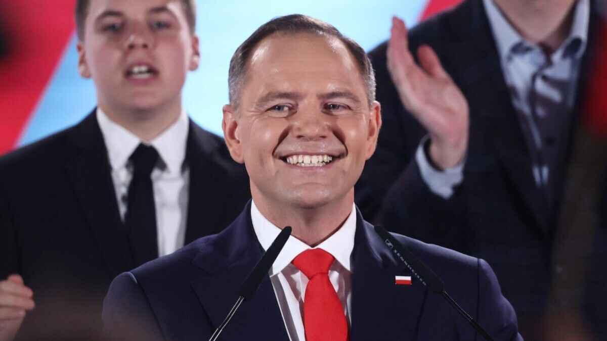 Какую зарплату назначили новому президенту Польши? В Кабмине даже пообещали надбавку