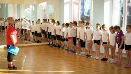 Освобождение от физкультуры? В Мингорисполкоме ответили, что из спортивной формы всё равно нужно брать