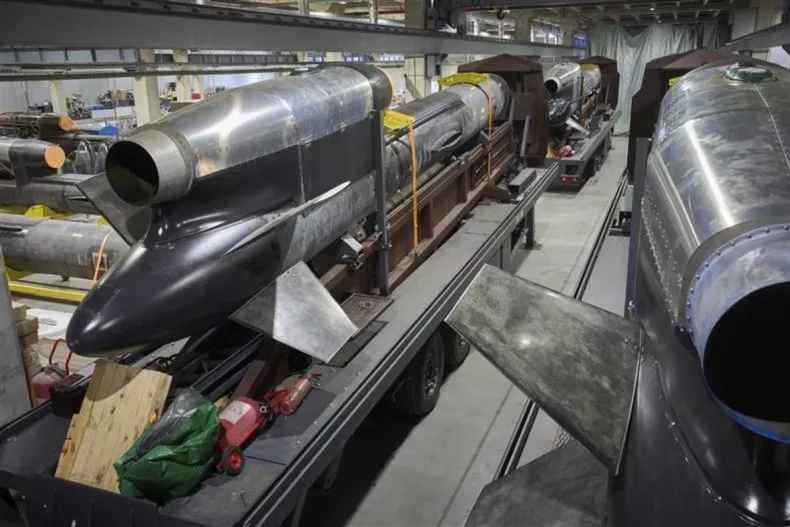 Ошибка на производстве? Собрали всё, что известно об украинских дальнобойных ракетах «Фламинго»