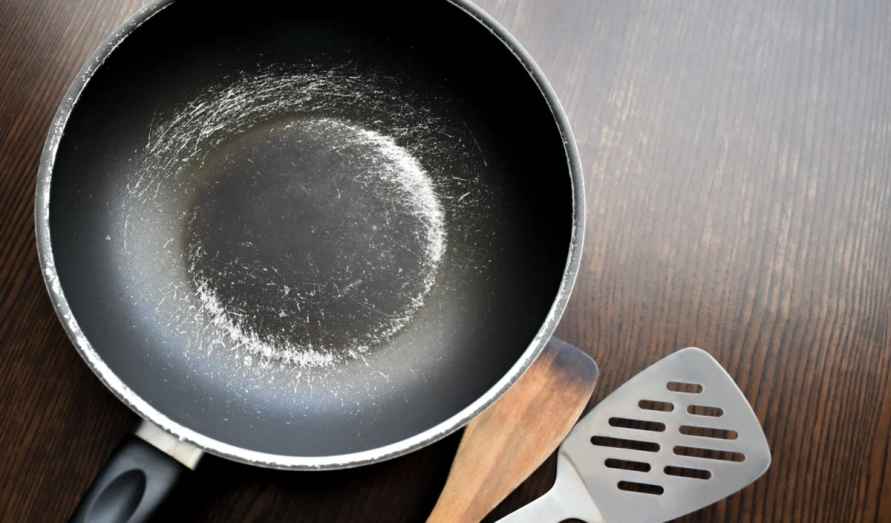 Гастроэнтеролог призвал отказаться от 8 повседневных вещей и продуктов, пока не стало поздно