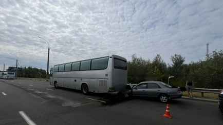 В Бресте легковушка врезалась в автобус из очереди ожидающих выезда в Польшу