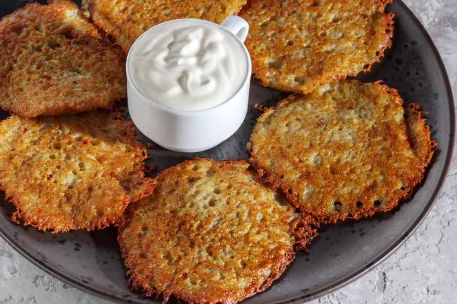 Поляки поделились рецептом белорусских драников. Посмотрели, похожи ли на настоящие