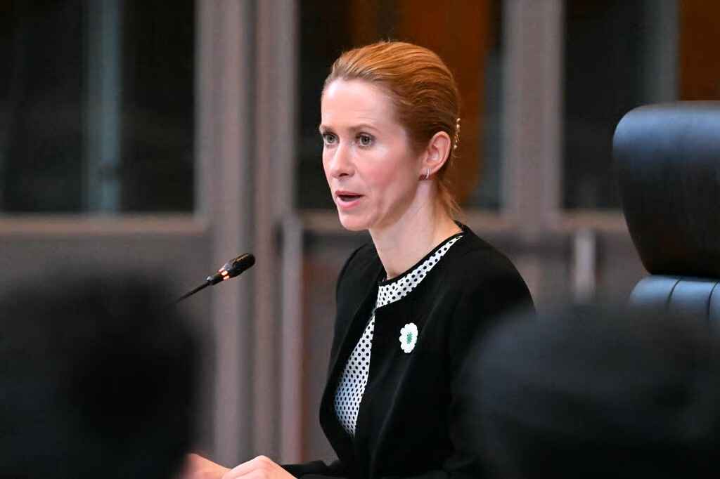 Политики ЕС направили Трампу ряд просьб перед его встречей с Путиным