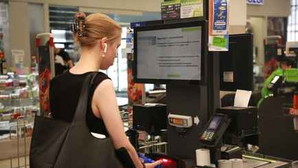 Лукашенко потребовал «разумно упростить» «бестолковую» маркировку молочных товаров