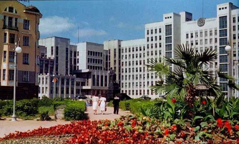 Краевед рассказал, когда в центре Минска росли пальмы и куда делись