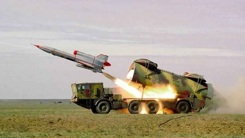 Запуск Ту-143