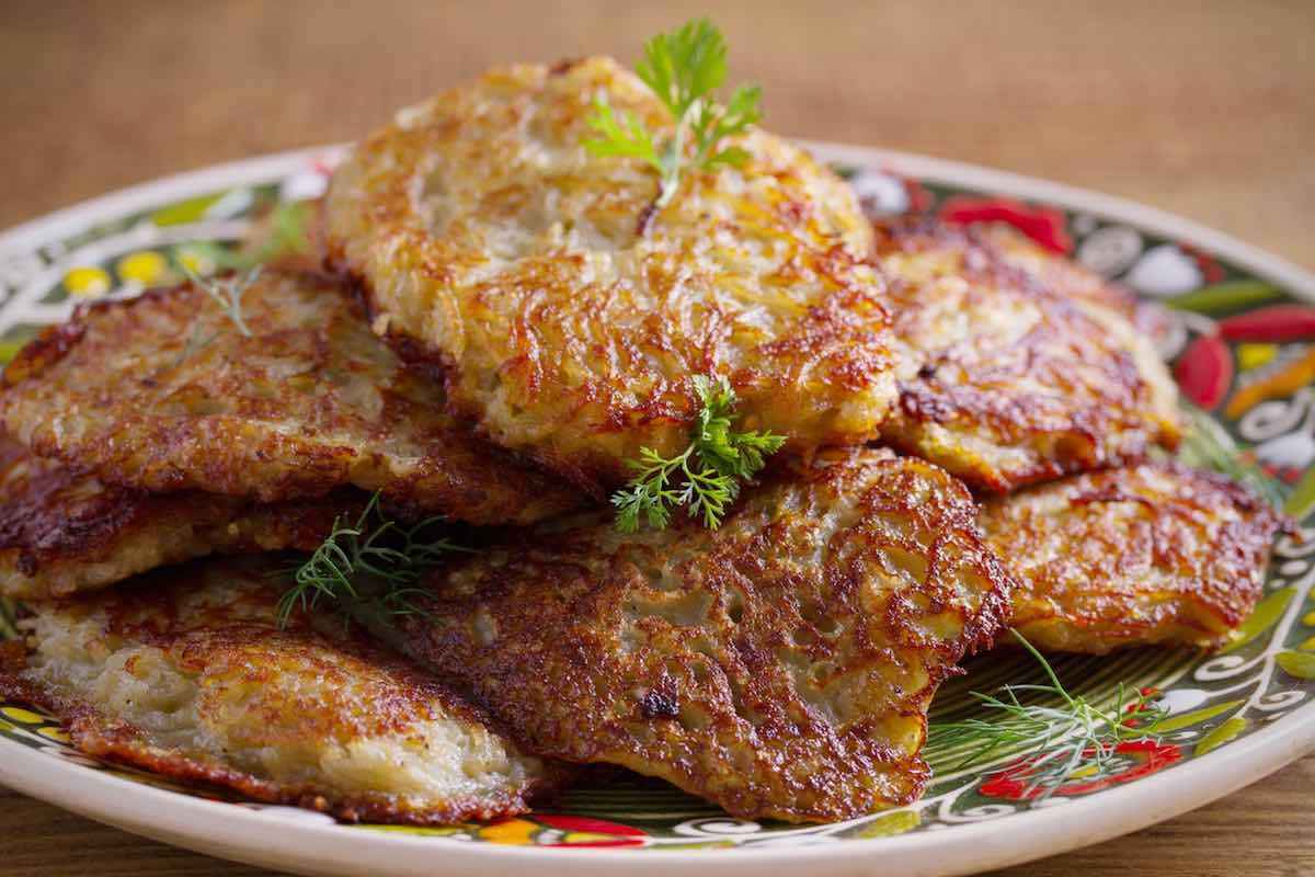 Поляки поделились рецептом "белорусских драников". Посмотрели, похожи ли на настоящие