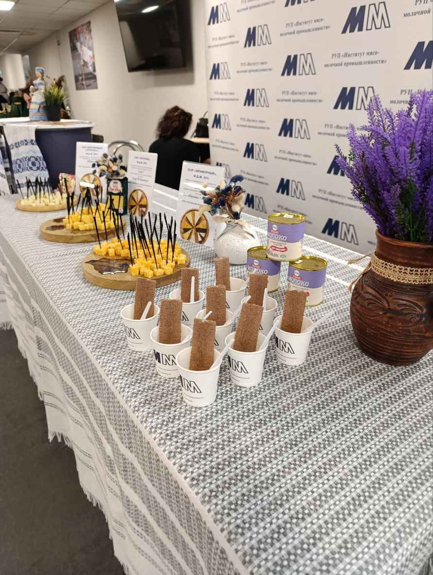 Академия наук позвала белорусов попробовать космическое мороженое и безлактозную сгущёнку