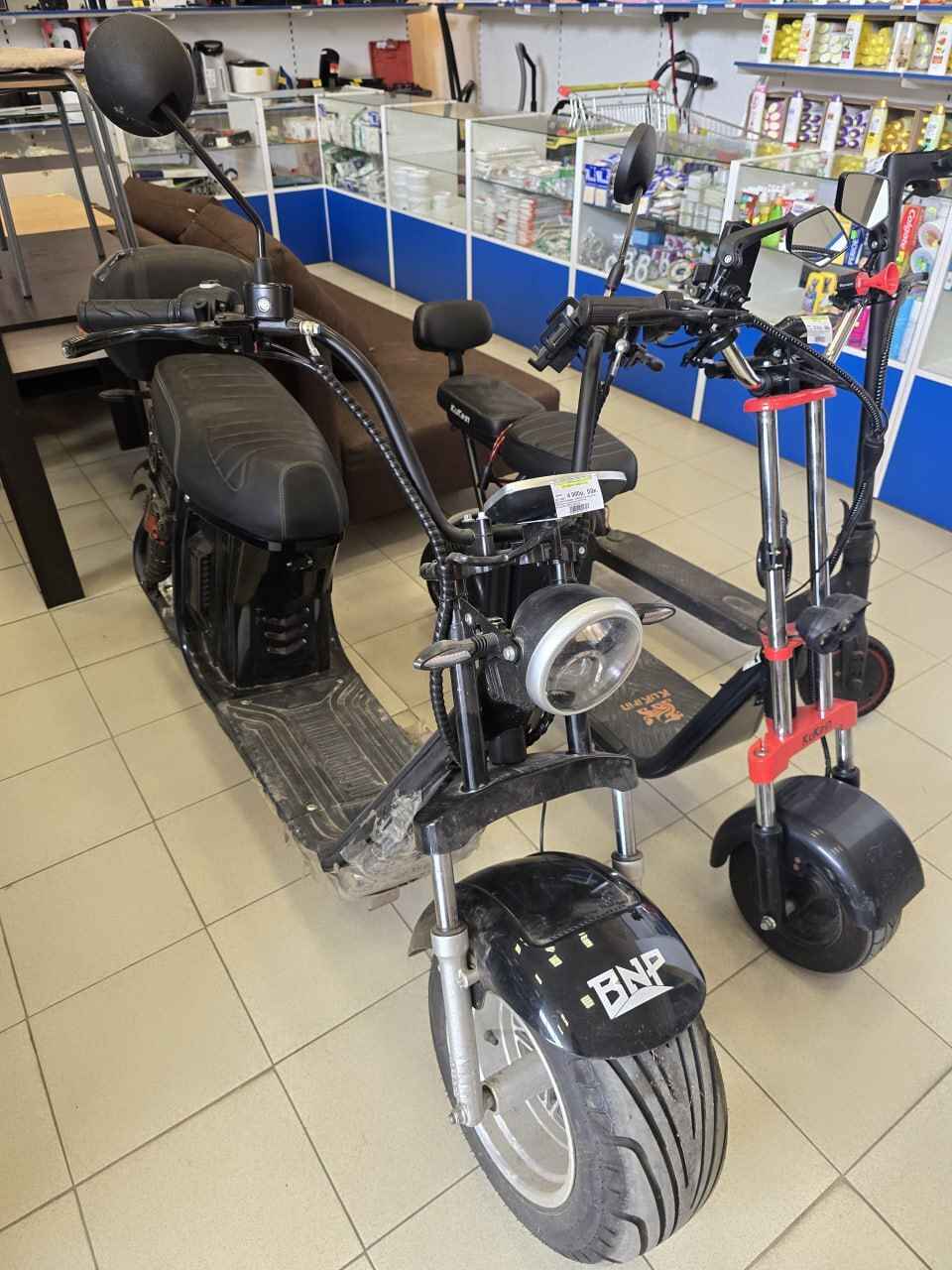 Белорусам предложили купить женские сапоги за 16 рублей и Playstation за 480. В чем нюанс?