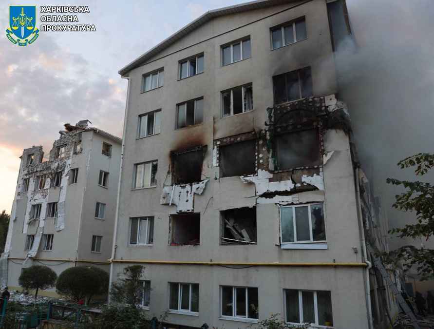 В украинском Харькове 5 дронов ударили по жилой многоэтажке – десятки пострадавших