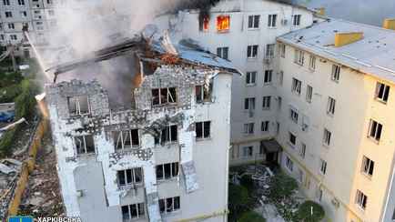 В украинском Харькове 5 дронов ударили по жилой многоэтажке – десятки пострадавших
