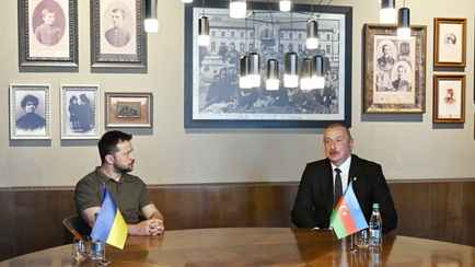 Азербайджан выделил $2 млн на помощь Украине