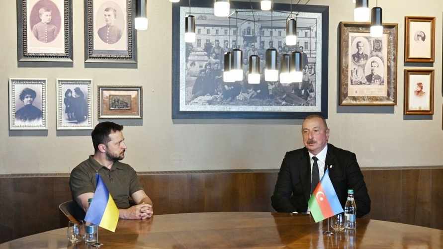 Азербайджан выделил $2 млн на помощь Украине