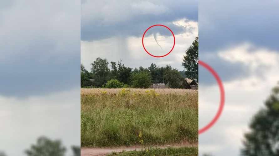 Белорусы заметили под Рогачевом небольшие смерчи