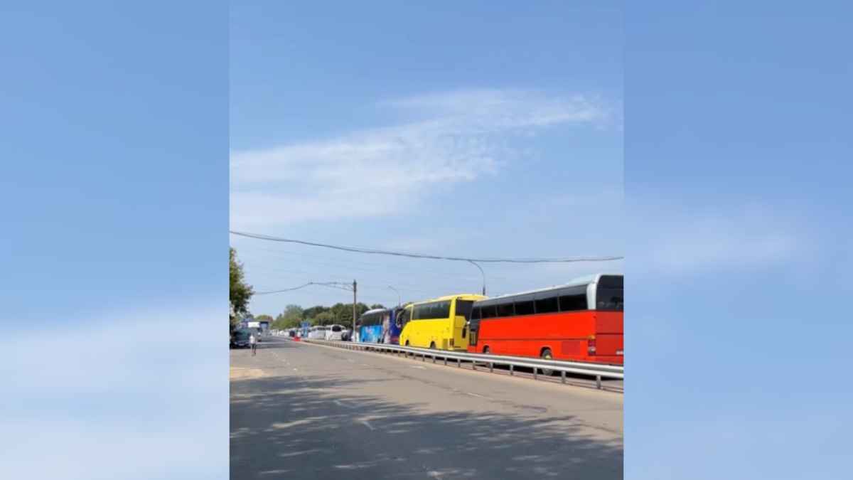 "Все печально" - Белорусы показали, сколько суток на самом деле стоят на границе с Польшей