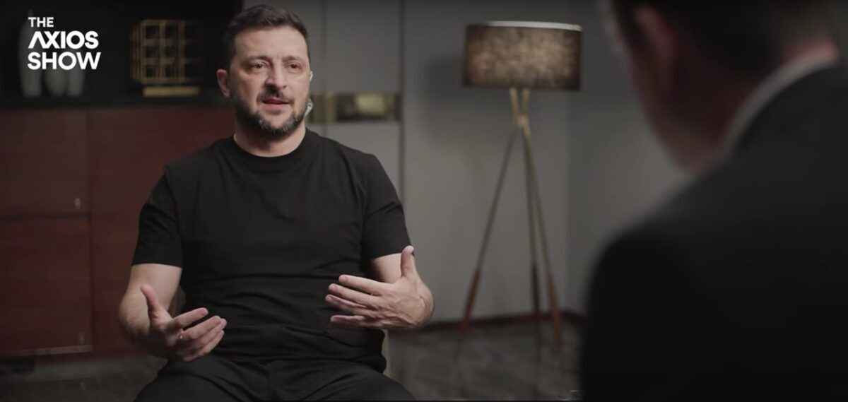 Скриншот видео Axios