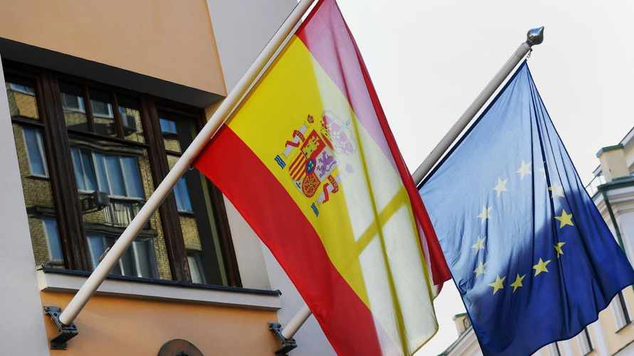 Визовый центр Испании в Москве прекратил прием документов. Что нужно знать белорусам