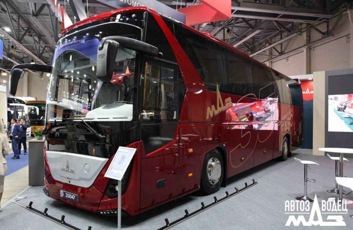 МАЗ пообещал показать в Минске автобус, который все ждали