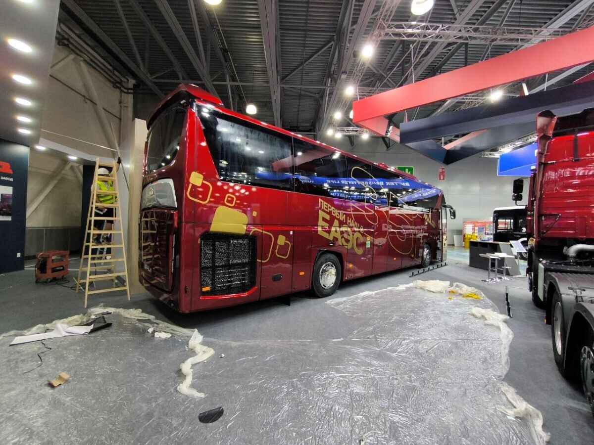 МАЗ пообещал показать в Минске автобус, который "все ждали"