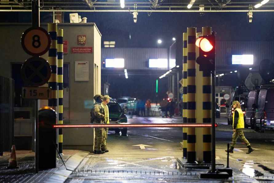 В ГПК рассказали, что с иностранцами, не успевшими вернуться в Польшу до закрытия границы с Беларусью