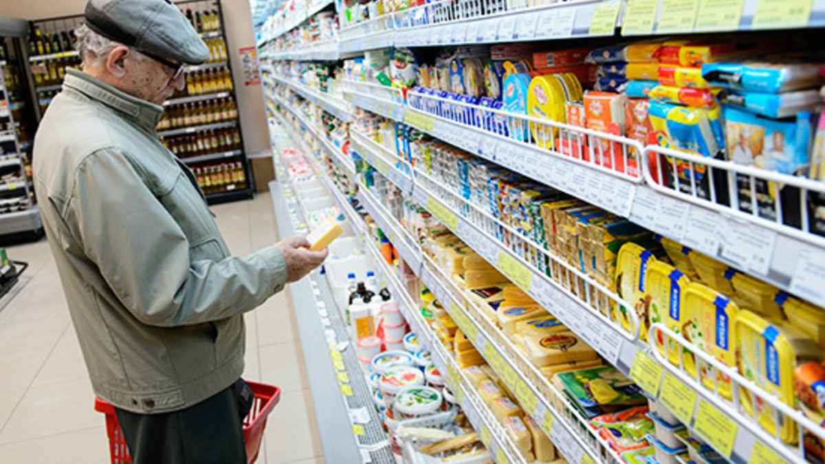 В Госдуме объявили, что "шринкфляция" и "скимпфляция" привели в России к "стелсфляции"