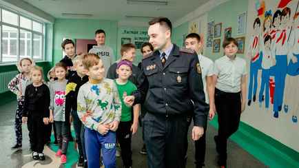 Инспектор посоветовал белорусам проверить 2 программы в телефонах детей – «На 90% используются наркосбытчиками»