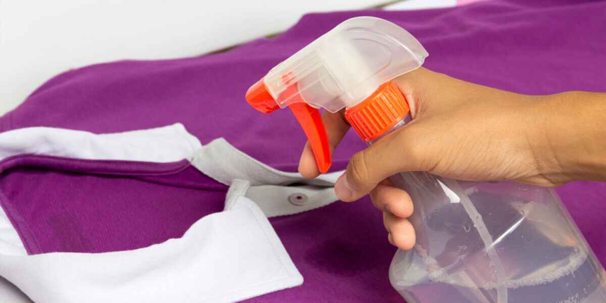 Забудьте про утюг. Этот домашний раствор разгладит даже льняную одежду